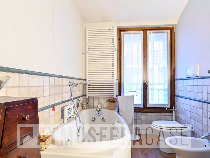 Immagine 21 di Appartamento in vendita  in Via Trento a Bottanuco