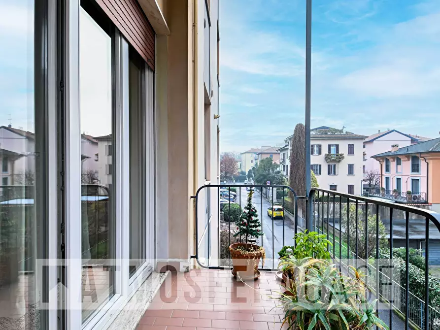 Immagine 3 di Appartamento in vendita  in Via Vittore Ghislandi a Bergamo