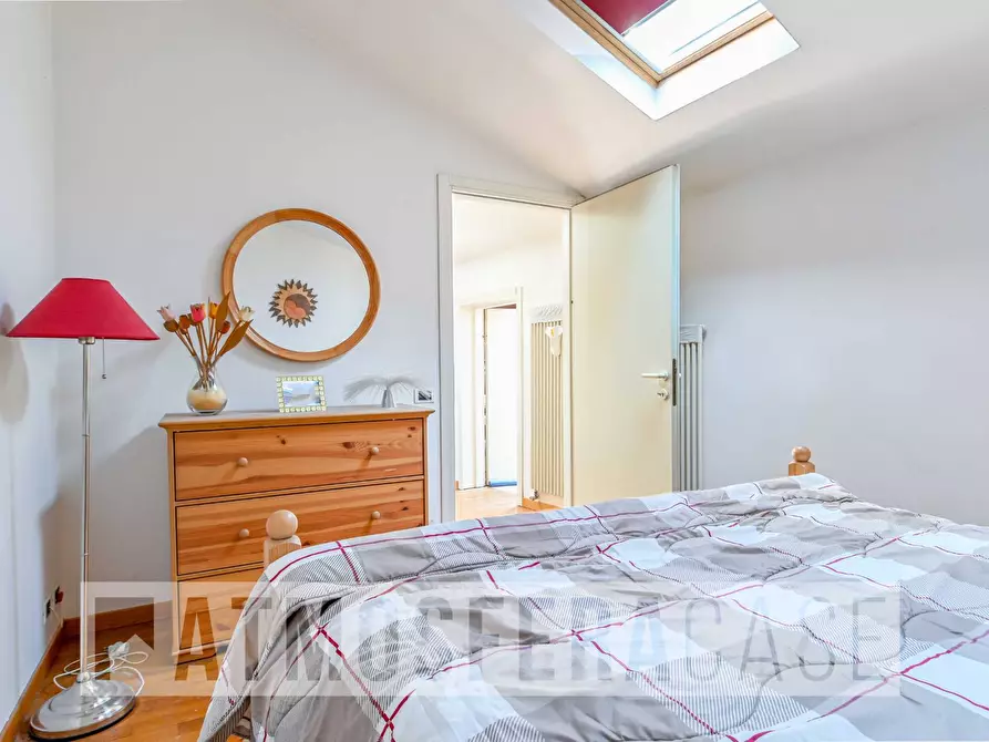 Immagine 11 di Appartamento in vendita  in Via Borgo Palazzo a Bergamo