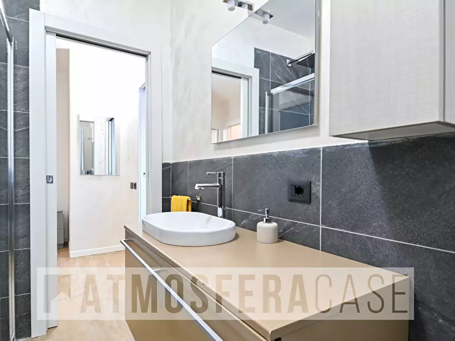 Immagine 18 di Appartamento in vendita  in Via Amerigo Vespucci a Grassobbio