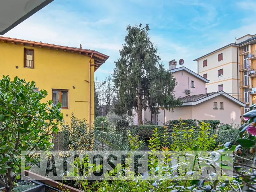 Immagine 11 di Appartamento in vendita  in Via Giulio Crescenzi a Bergamo