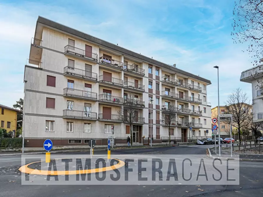 Immagine 15 di Appartamento in vendita  in Via Giulio Crescenzi a Bergamo