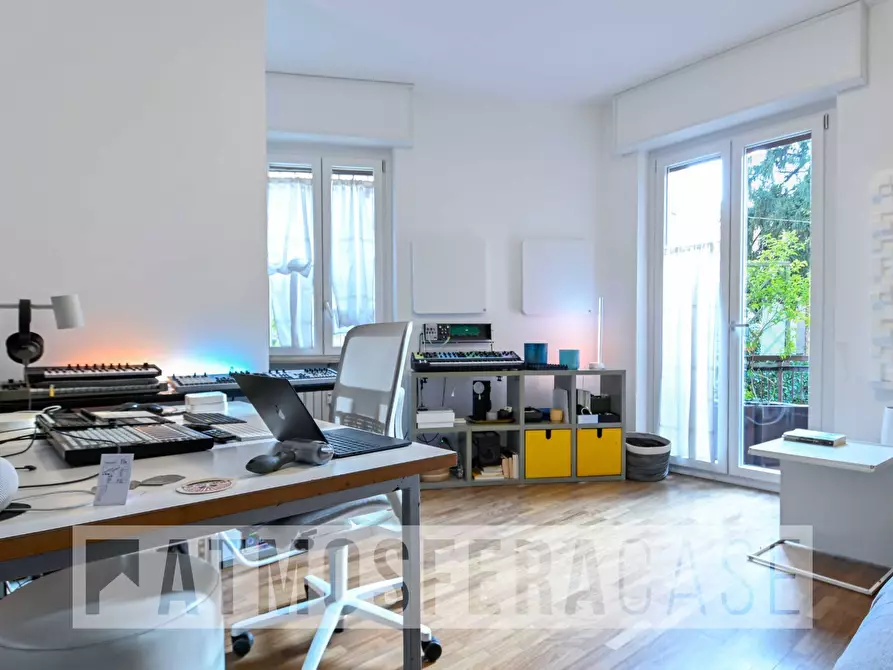 Immagine 14 di Appartamento in vendita  in Via Giulio Crescenzi a Bergamo