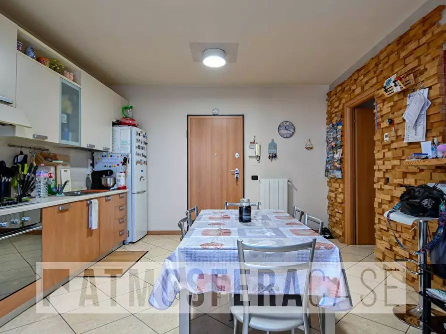 Immagine 4 di Appartamento in vendita  in Via Italia a Pozzo D'adda