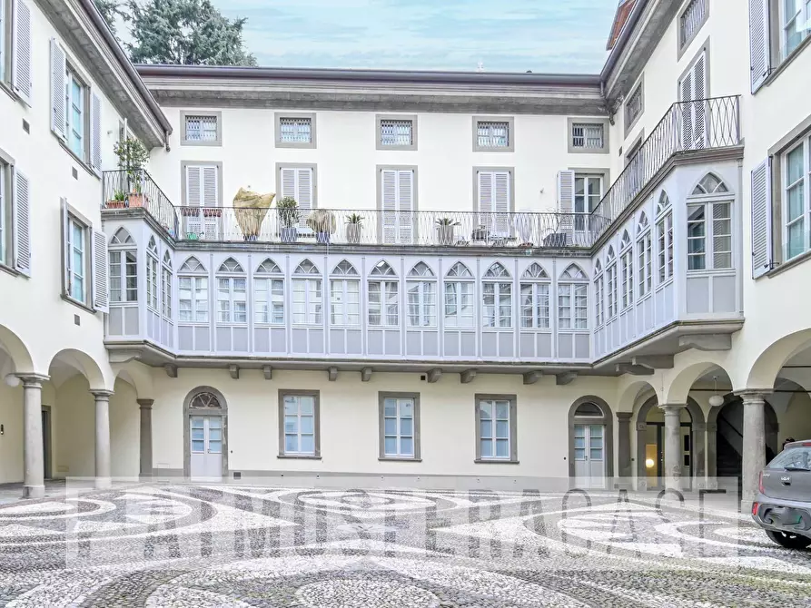 Immagine 20 di Appartamento in vendita  in Via Broseta a Bergamo