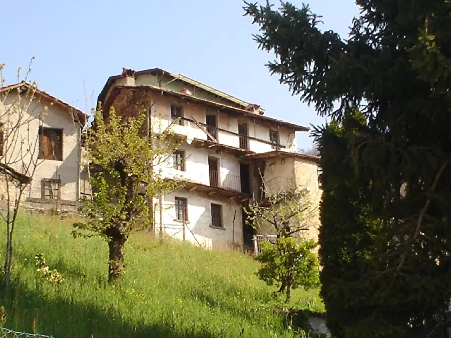 Immagine 2 di Rustico / casale in vendita  in Via Bradino a Garzeno