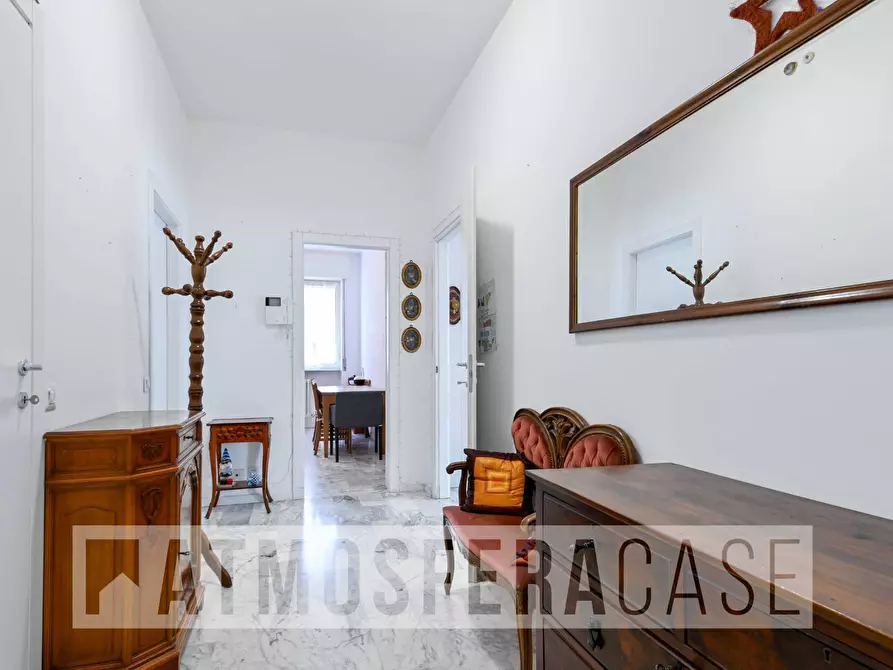 Immagine 5 di Appartamento in vendita  in via Baschenis a Bergamo