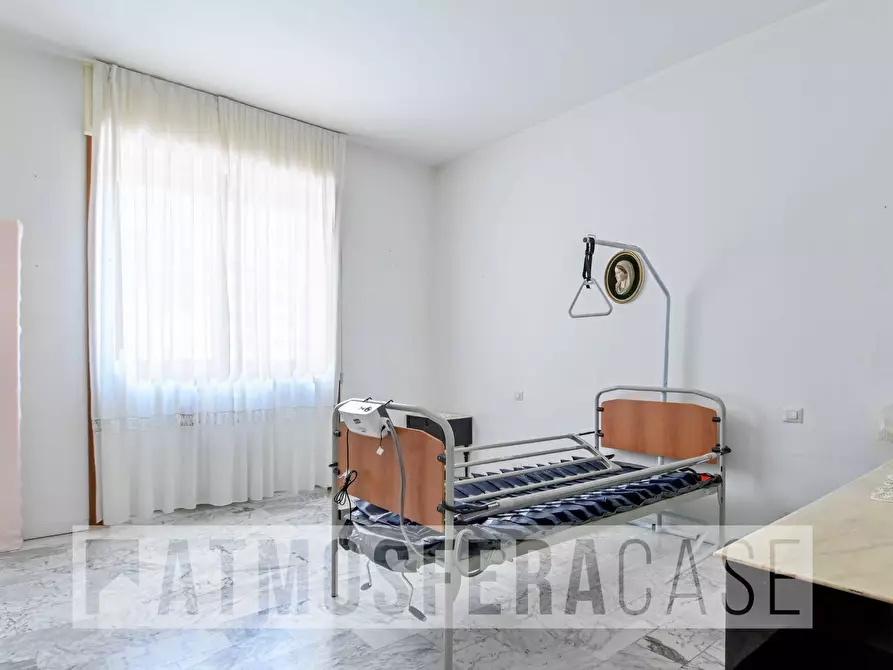 Immagine 17 di Appartamento in vendita  in via Baschenis a Bergamo