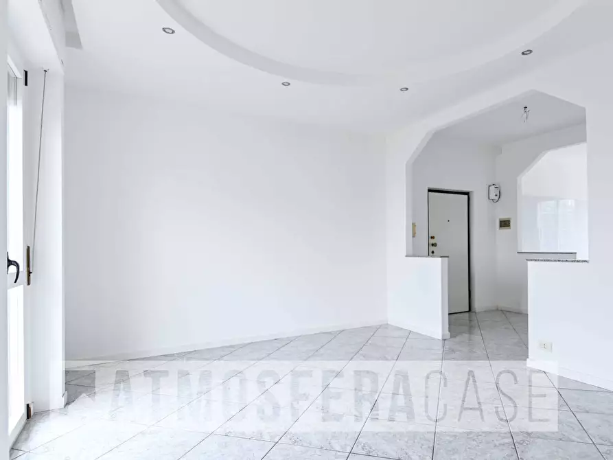 Immagine 3 di Appartamento in vendita  in Via Toscanini a Stezzano