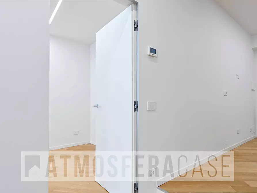 Immagine 8 di Appartamento in vendita  in Via Sant'alessandro a Bergamo