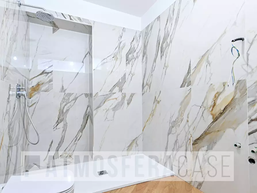 Immagine 8 di Appartamento in vendita  in Via Sant'alessandro a Bergamo