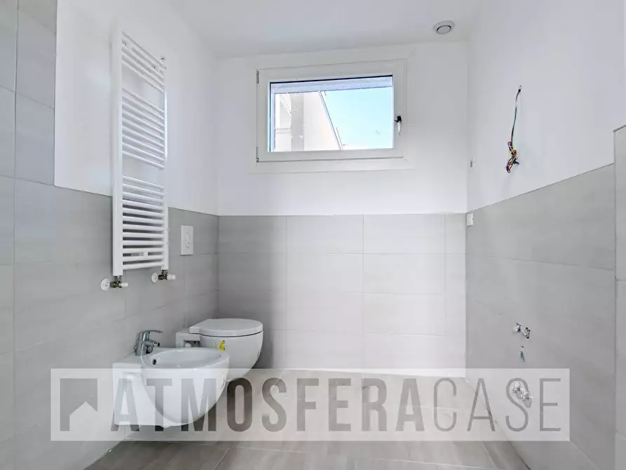 Immagine 9 di Villa in vendita  in Via Udine a Treviolo