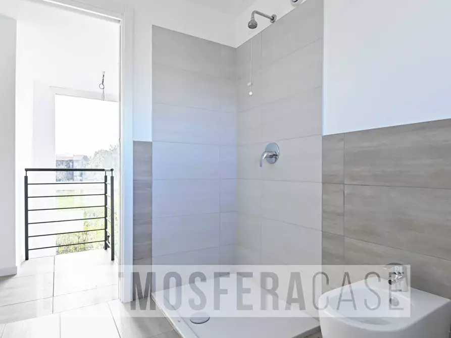 Immagine 14 di Villa in vendita  in Via Udine a Treviolo