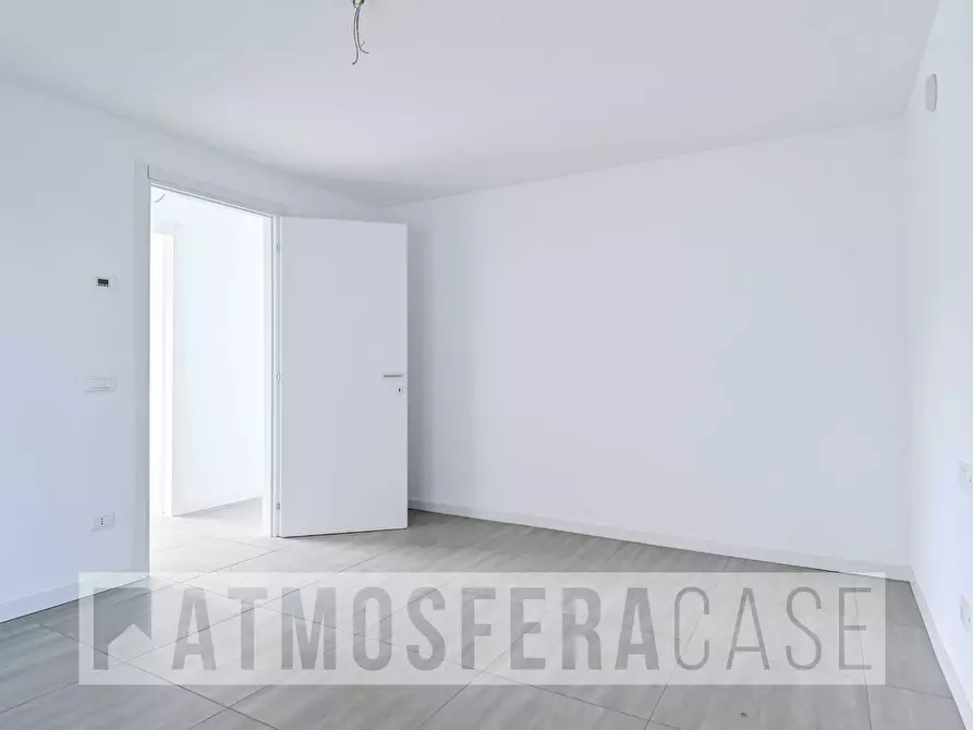 Immagine 16 di Villa in vendita  in Via Udine a Treviolo