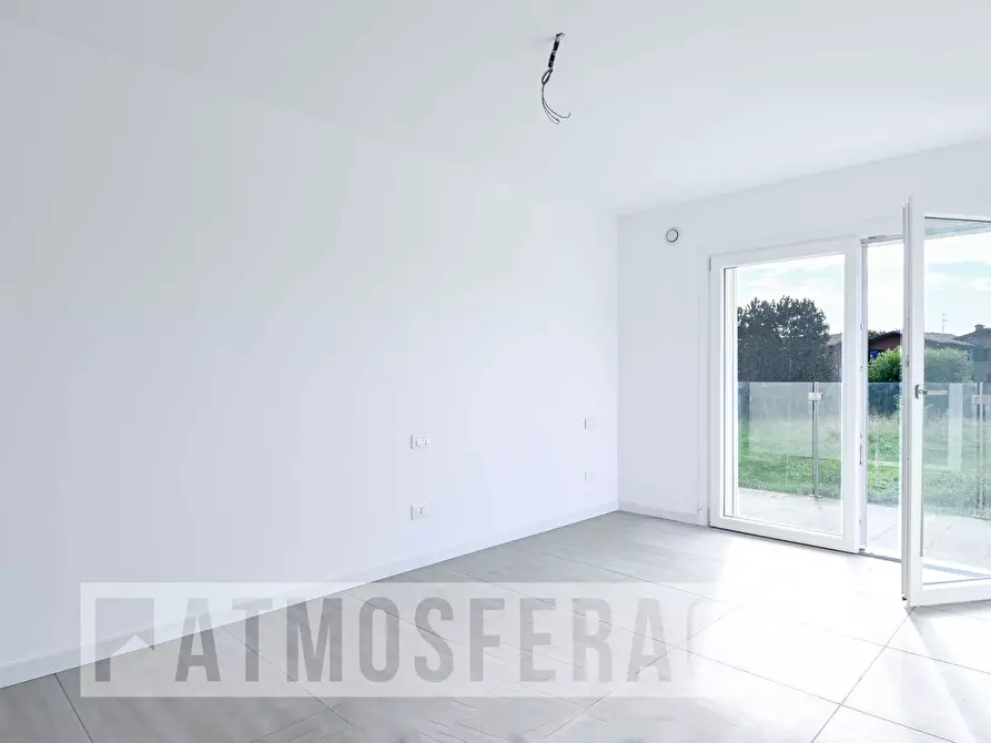 Immagine 25 di Villa in vendita  in Via Udine a Treviolo