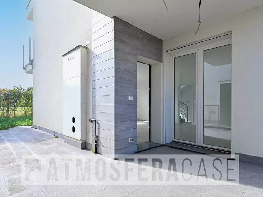 Immagine 3 di Villa in vendita  in Via Udine a Treviolo