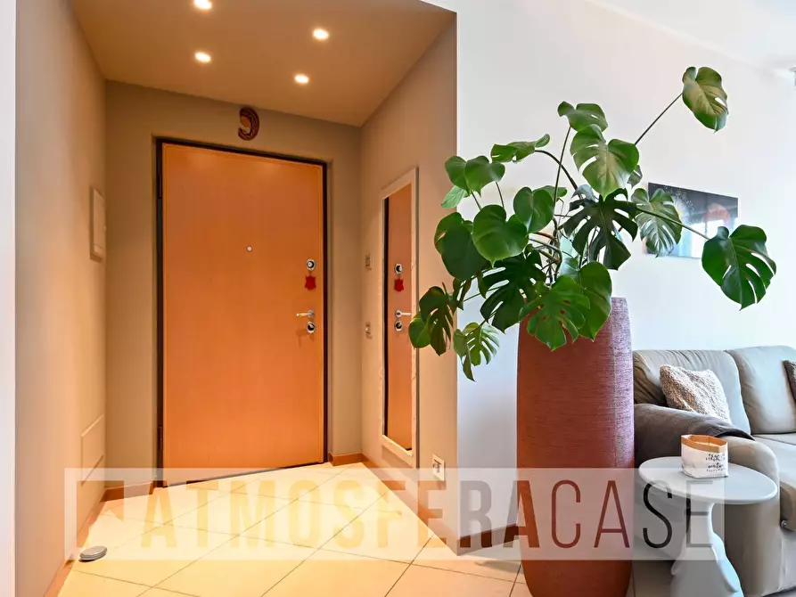 Immagine 5 di Appartamento in vendita  in Via Lombardia a Alzano Lombardo