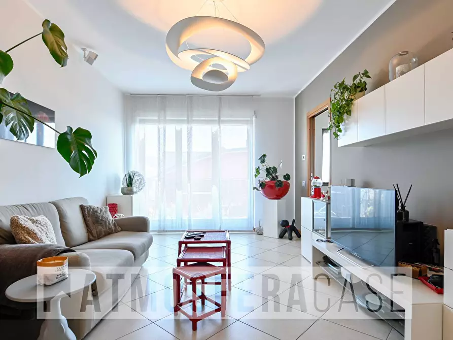 Immagine 3 di Appartamento in vendita  in Via Lombardia a Alzano Lombardo