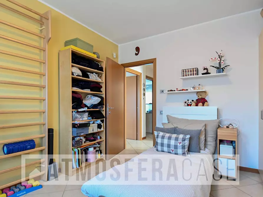 Immagine 19 di Appartamento in vendita  in Via Lombardia a Alzano Lombardo