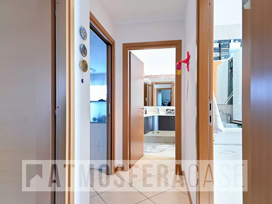 Immagine 12 di Appartamento in vendita  in Via Lombardia a Alzano Lombardo