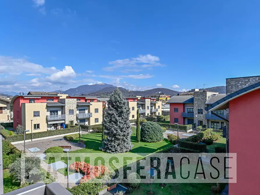 Immagine 7 di Appartamento in vendita  in Via Lombardia a Alzano Lombardo