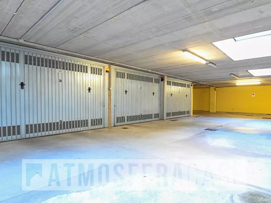 Immagine 26 di Appartamento in vendita  in Via Lombardia a Alzano Lombardo