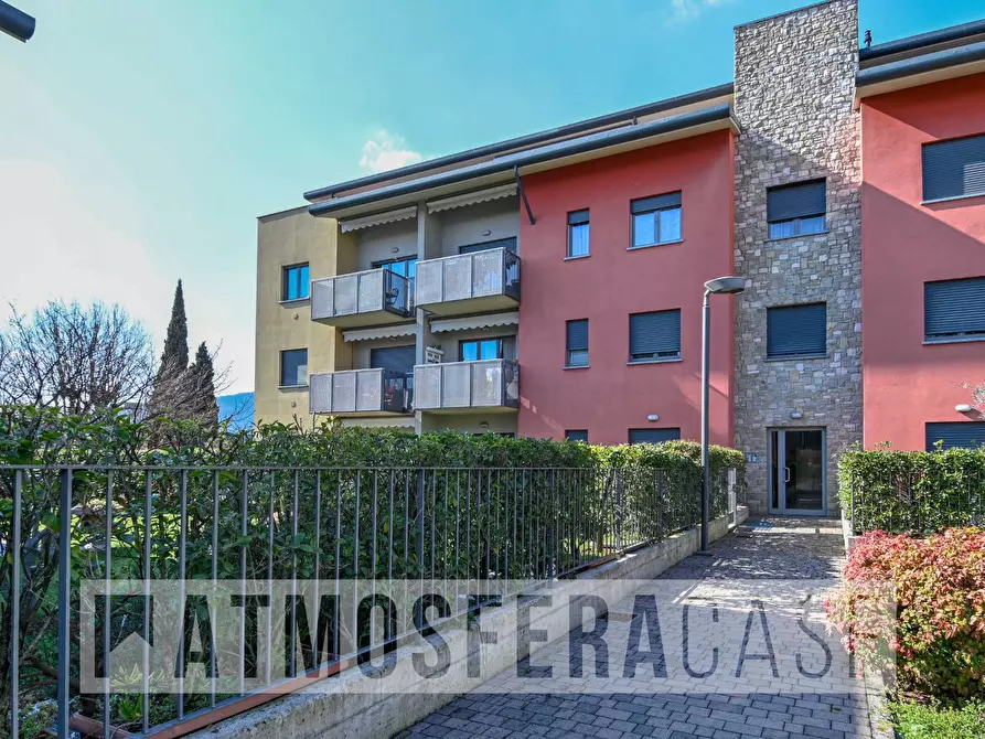 Immagine 28 di Appartamento in vendita  in Via Lombardia a Alzano Lombardo