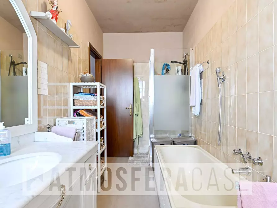 Immagine 26 di Villetta a schiera in vendita  in via Ugo Foscolo a Bonate Sopra