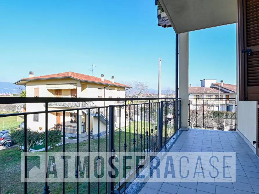 Immagine 2 di Appartamento in vendita  in VIA VENTOGLIO a Brembate Di Sopra