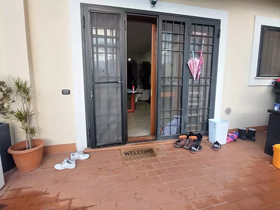 Immagine 20 di Villetta a schiera in vendita  in VIA SVETONIA a Guidonia Montecelio