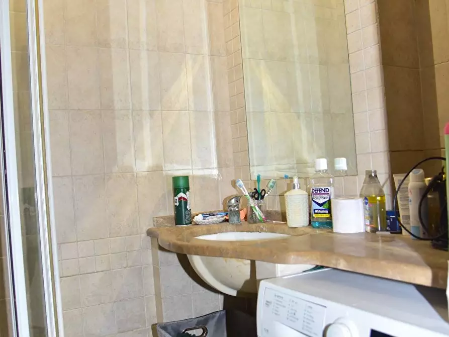 Immagine 29 di Appartamento in vendita  in VIA LAGO DI GARDA a Tivoli