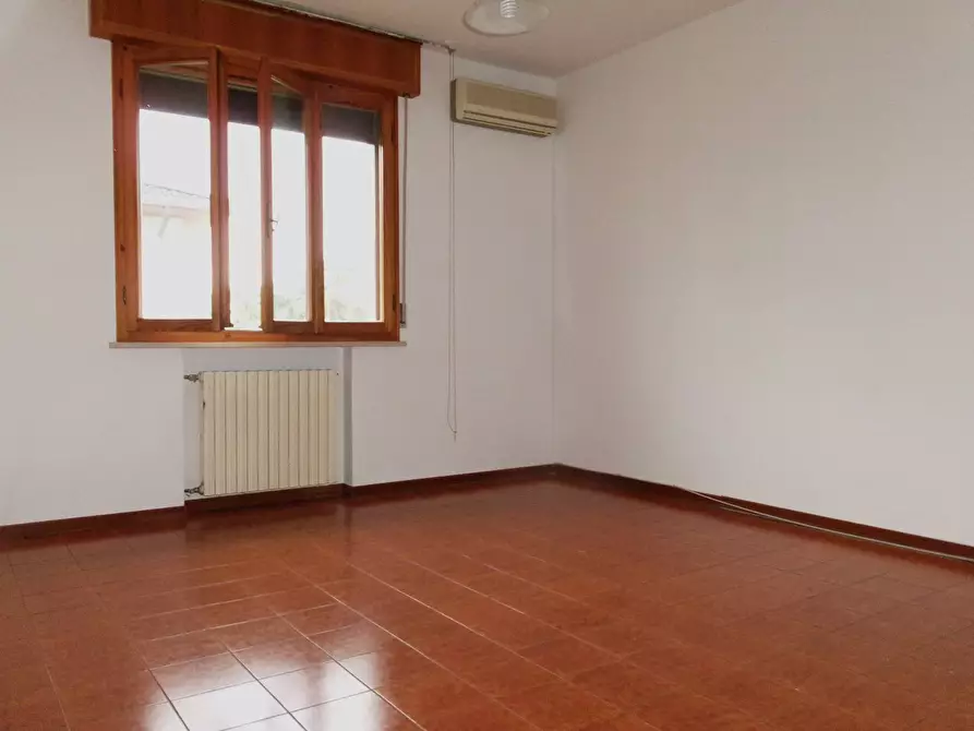 Immagine 12 di Appartamento in vendita  in VIA ORTIGARA a Copparo