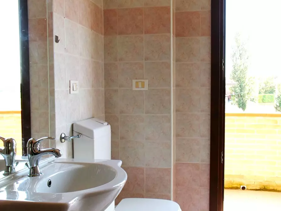 Immagine 18 di Appartamento in vendita  in VIA PONTEGRADELLA a Ferrara