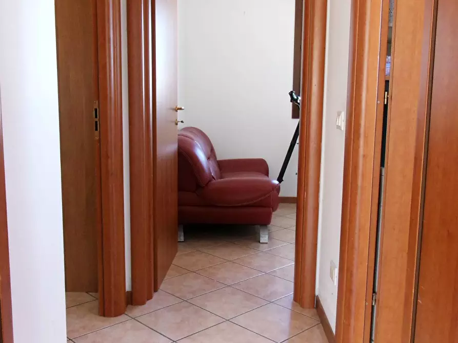 Immagine 11 di Appartamento in vendita  in VIA PONTEGRADELLA a Ferrara