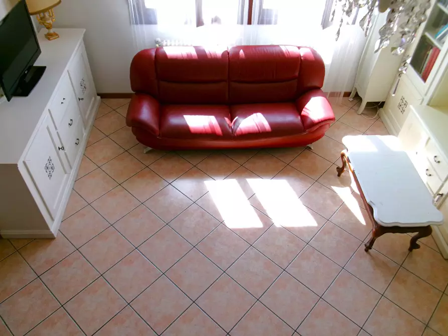 Immagine 10 di Appartamento in vendita  in VIA PONTEGRADELLA a Ferrara