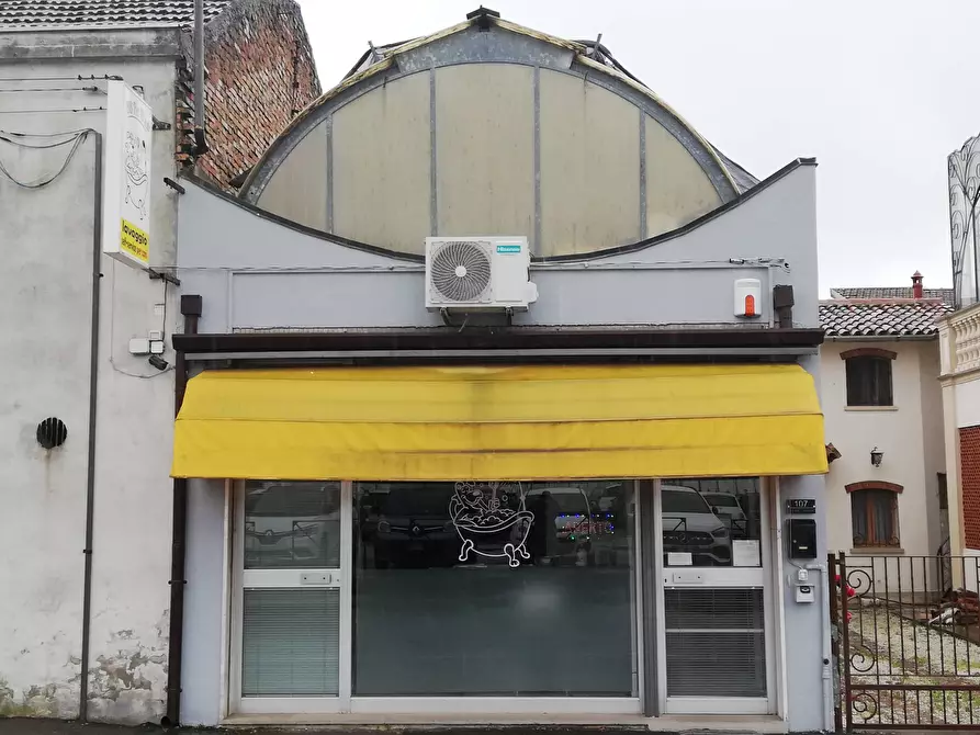 Immagine 28 di Locale commerciale in vendita  in VIA I MAGGIO a Copparo