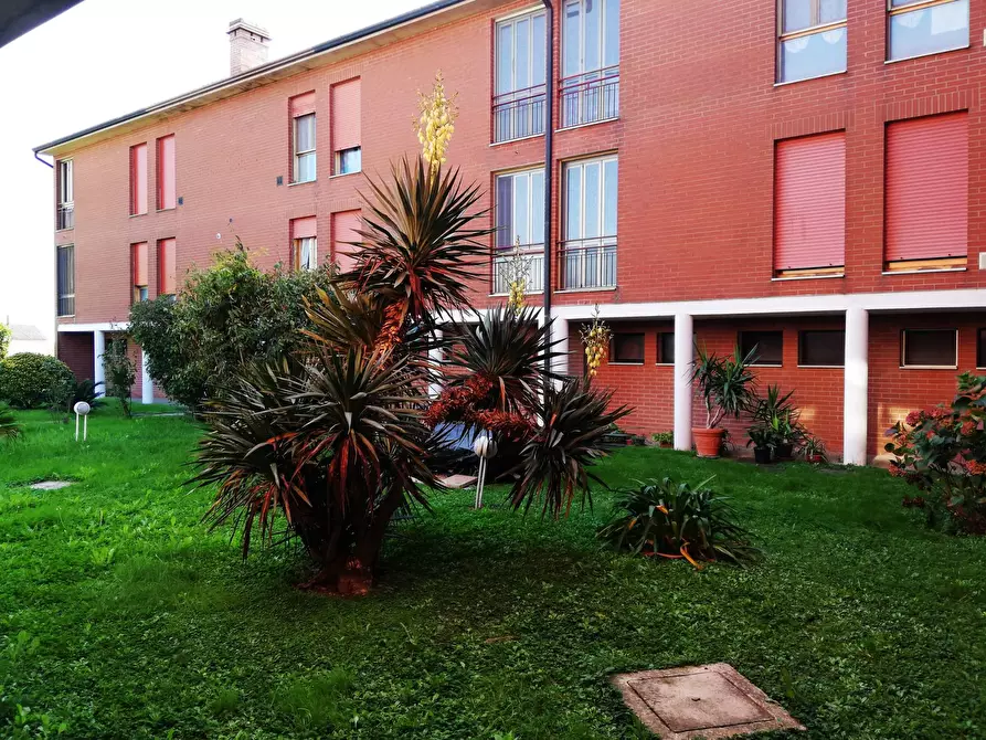 Immagine 23 di Appartamento in vendita  in Via Copparo a Ferrara