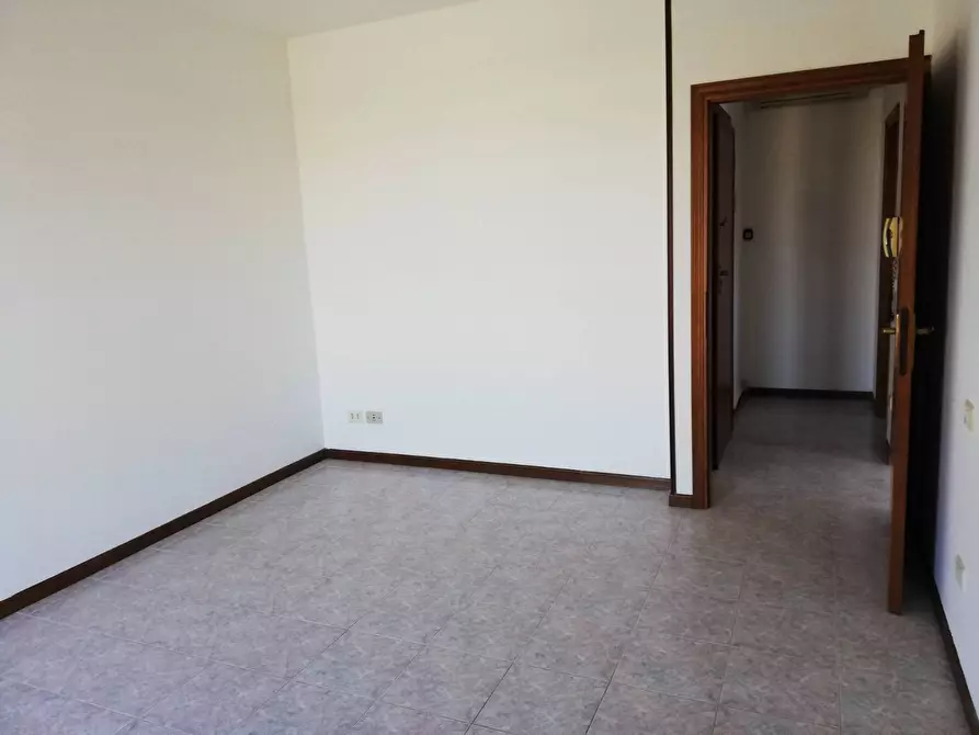 Immagine 10 di Appartamento in vendita  in Via Copparo a Ferrara