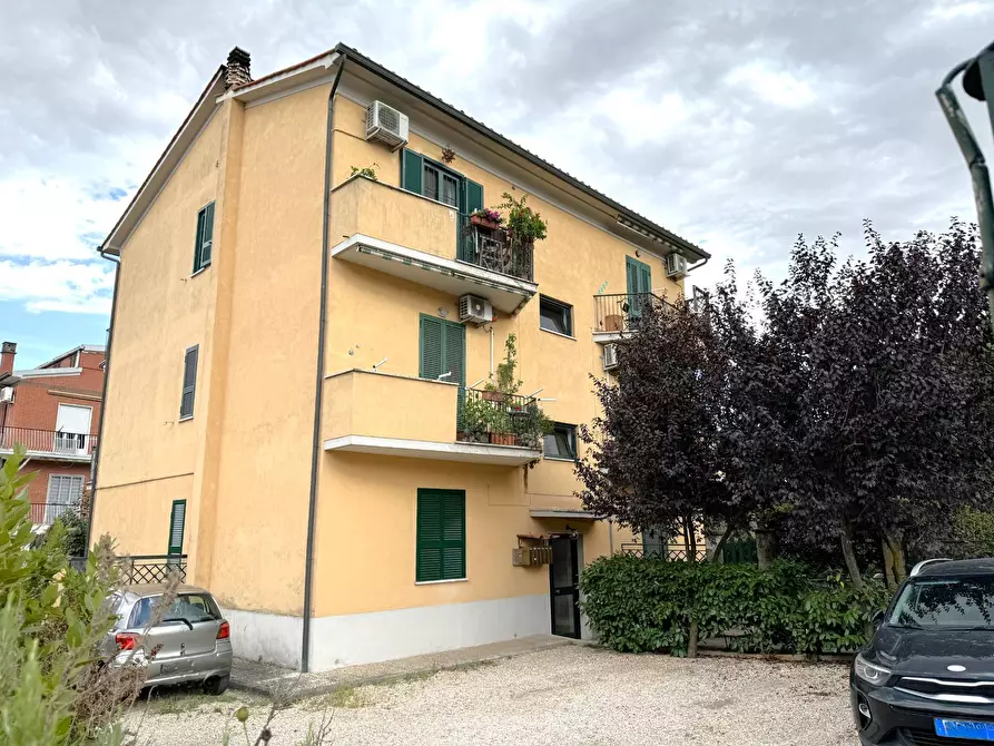 Immagine 24 di Appartamento in vendita  in Via Lucio Vero a Roma