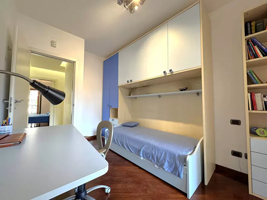 Immagine 27 di Appartamento in vendita  in Via Budapest a Roma