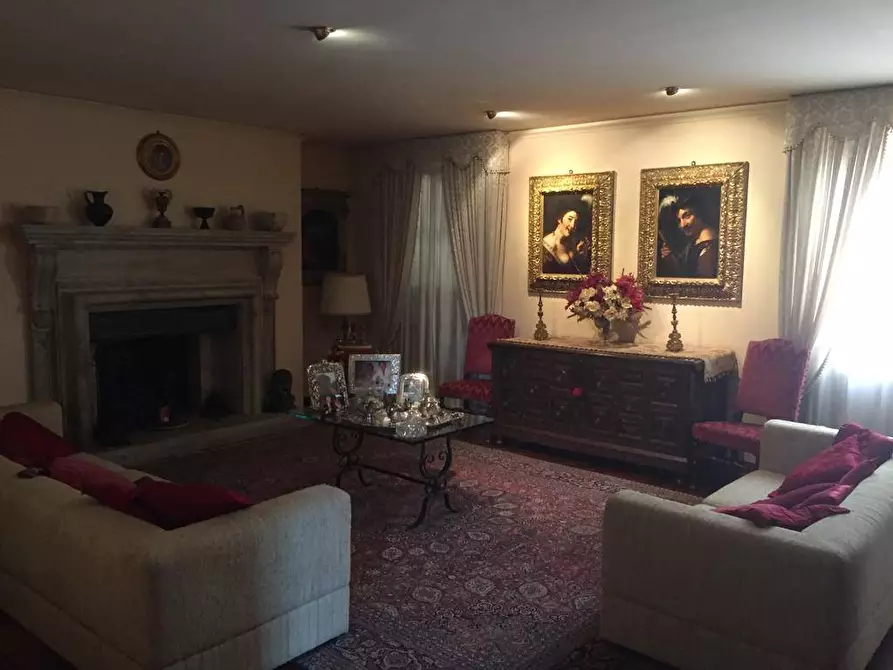 Immagine 11 di Appartamento in vendita  in Vico Dell'Ariete a Teramo