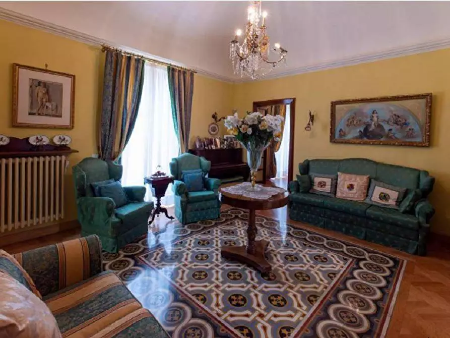 Immagine 8 di Appartamento in vendita  a Teramo