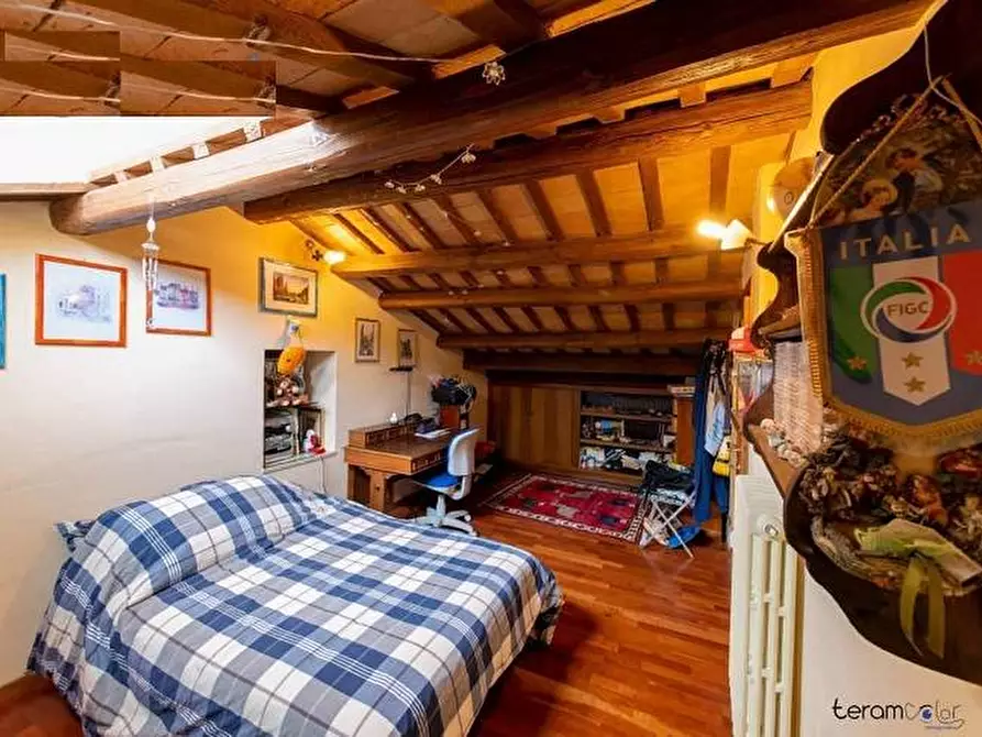 Immagine 21 di Appartamento in vendita  a Teramo