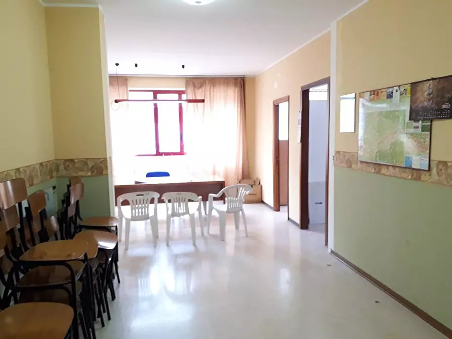 Immagine 2 di Ufficio in affitto  in Via C. Colombo a Teramo