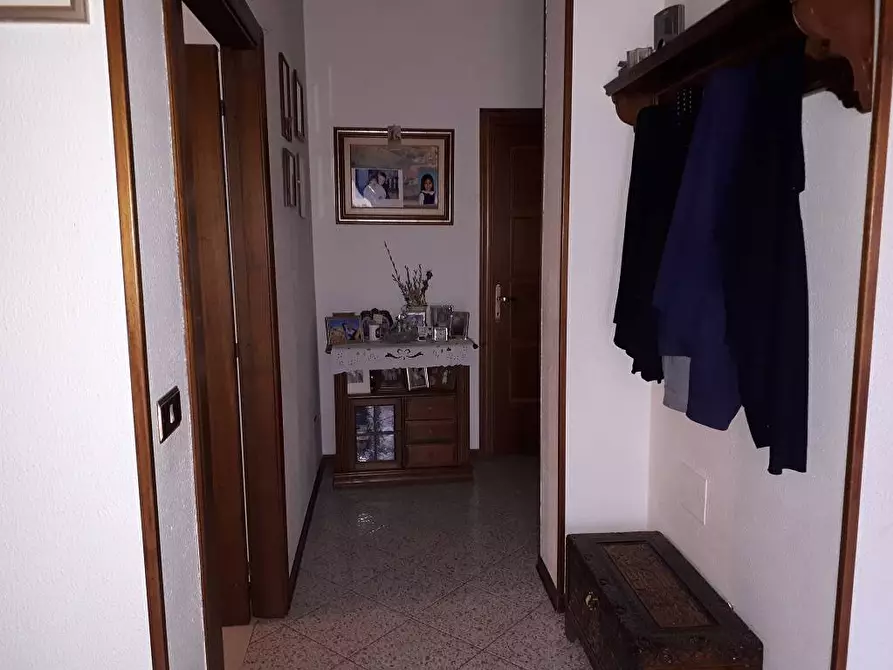 Immagine 13 di Casa indipendente in vendita  in Strada Provinciale 47 a Teramo