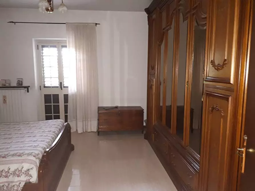 Immagine 19 di Casa indipendente in vendita  in Strada Provinciale 47 a Teramo