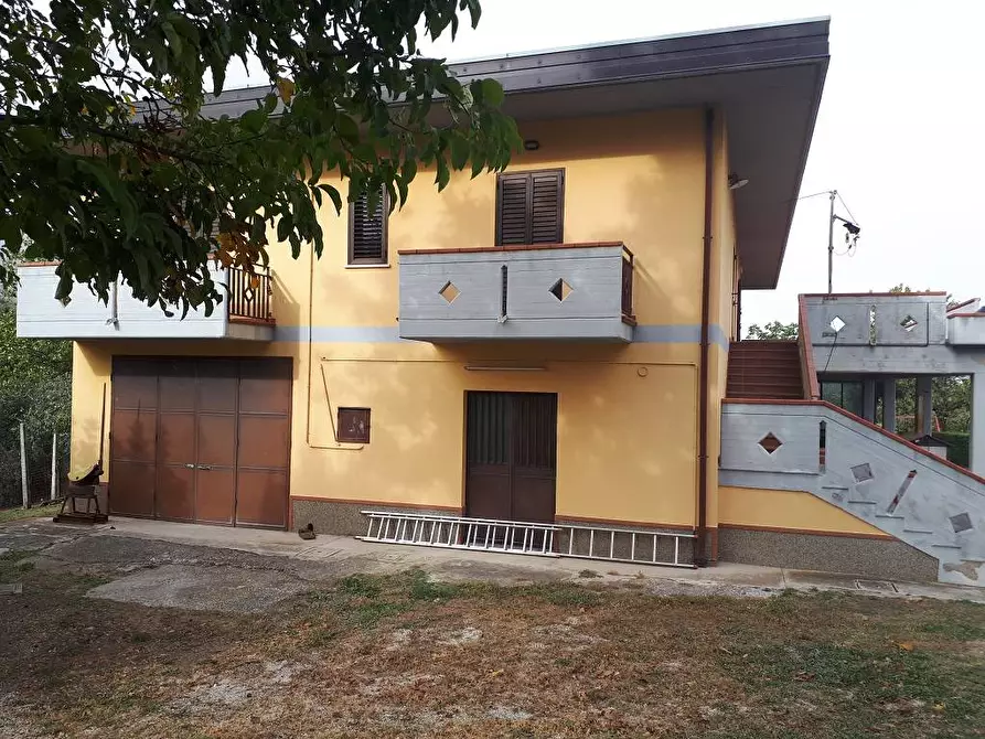 Immagine 25 di Casa indipendente in vendita  in Strada Provinciale 47 a Teramo