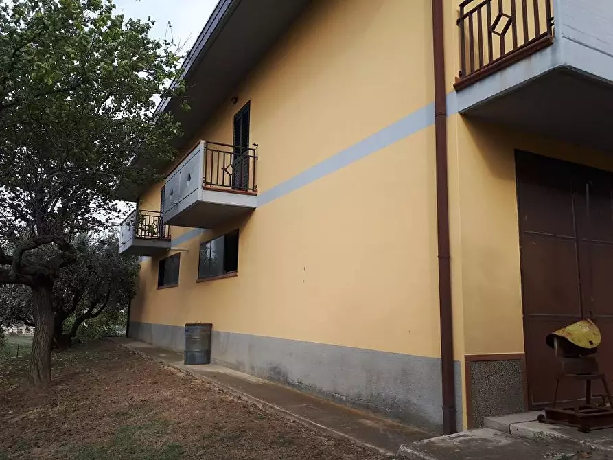 Immagine 26 di Casa indipendente in vendita  in Strada Provinciale 47 a Teramo