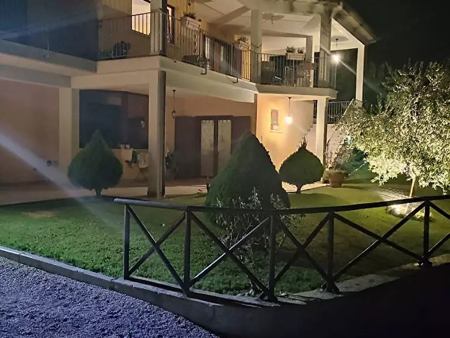 Immagine 2 di Villa in vendita  in Via A. Bafile a Teramo