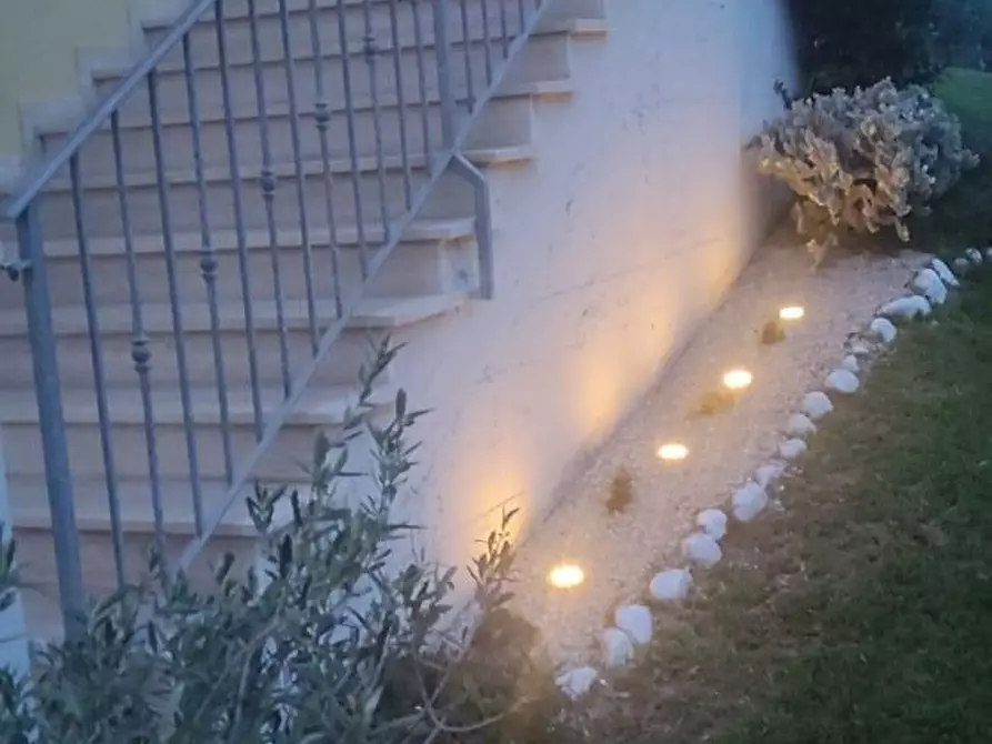 Immagine 8 di Villa in vendita  in Via A. Bafile a Teramo